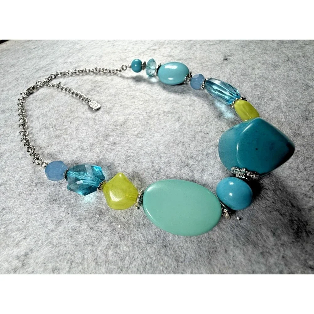 Vintage Y2K Turquoise Blue Green Chunky Beaded Statement Necklace Boho